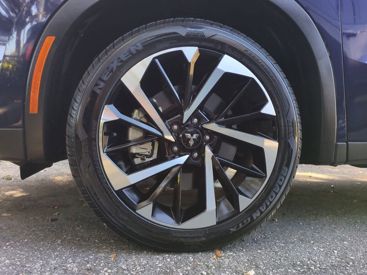 Thumbnail: 2024 Mitsubishi Outlander - 14