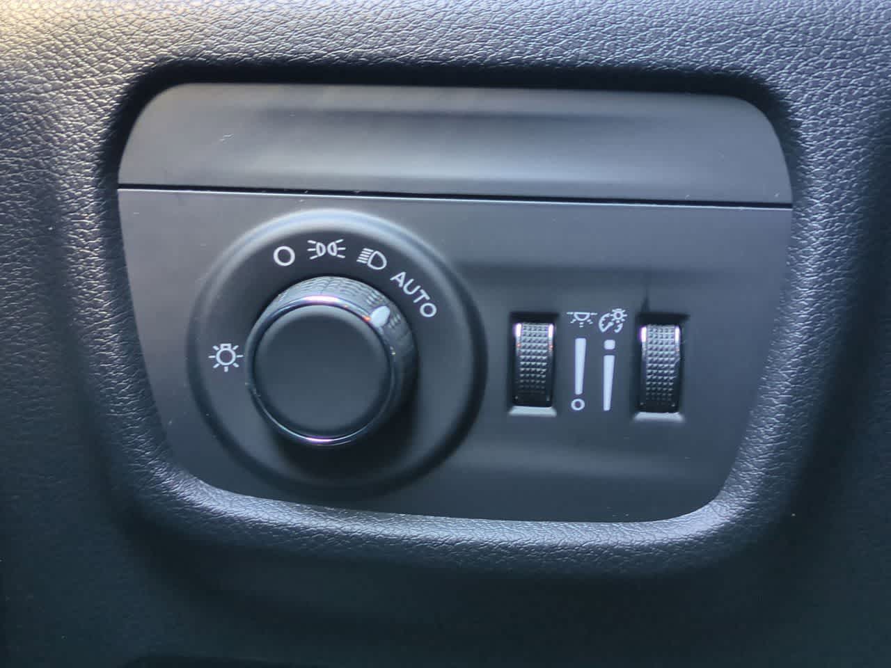 Thumbnail: 2025 Jeep Grand Cherokee - 18