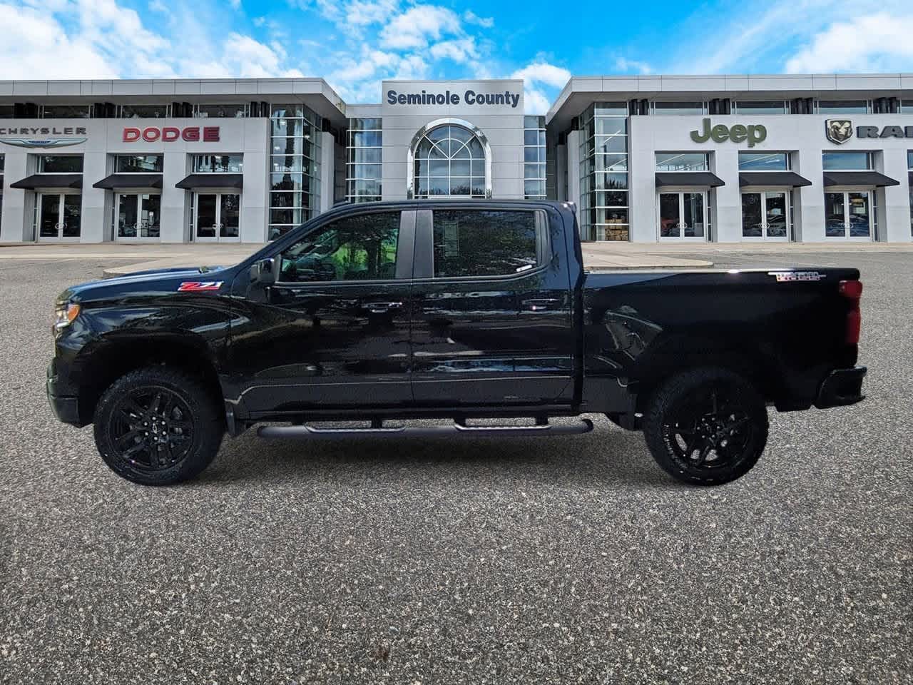 2025 Chevrolet Silverado 1500  5