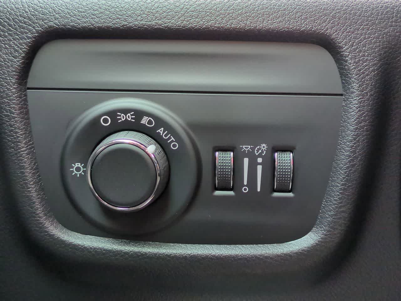 Thumbnail: 2025 Jeep Grand Cherokee - 18