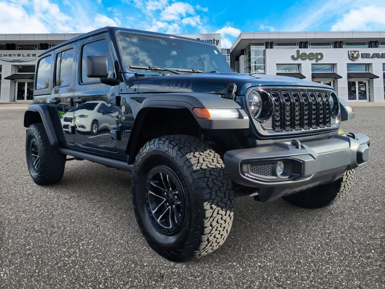 Thumbnail: 2025 Jeep Wrangler - 2