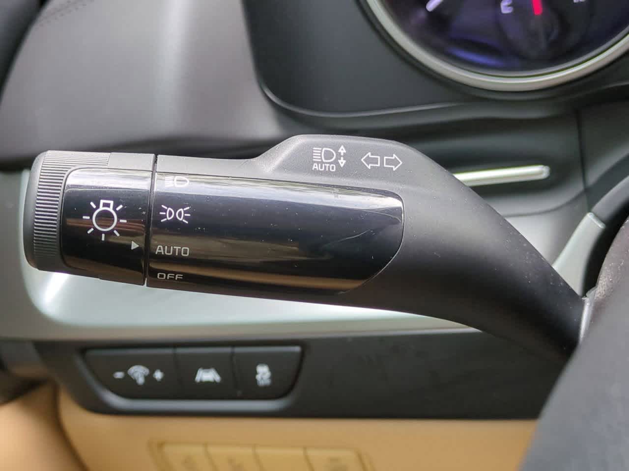 2024 Kia Carnival LX 27