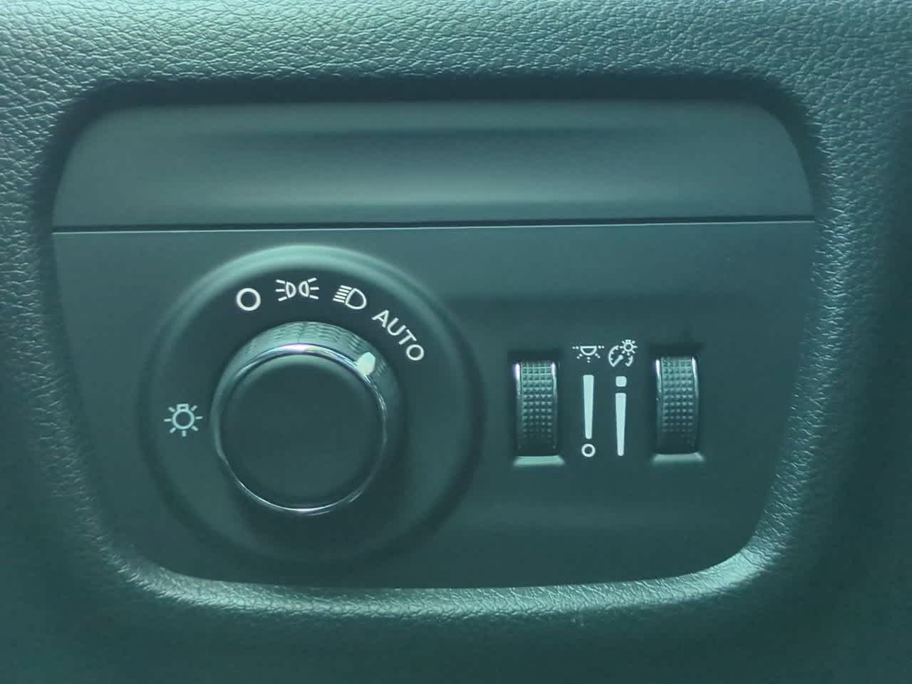 Thumbnail: 2025 Jeep Grand Cherokee - 18