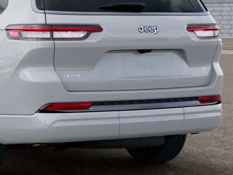 Thumbnail: 2026 Jeep Grand Cherokee L - 13