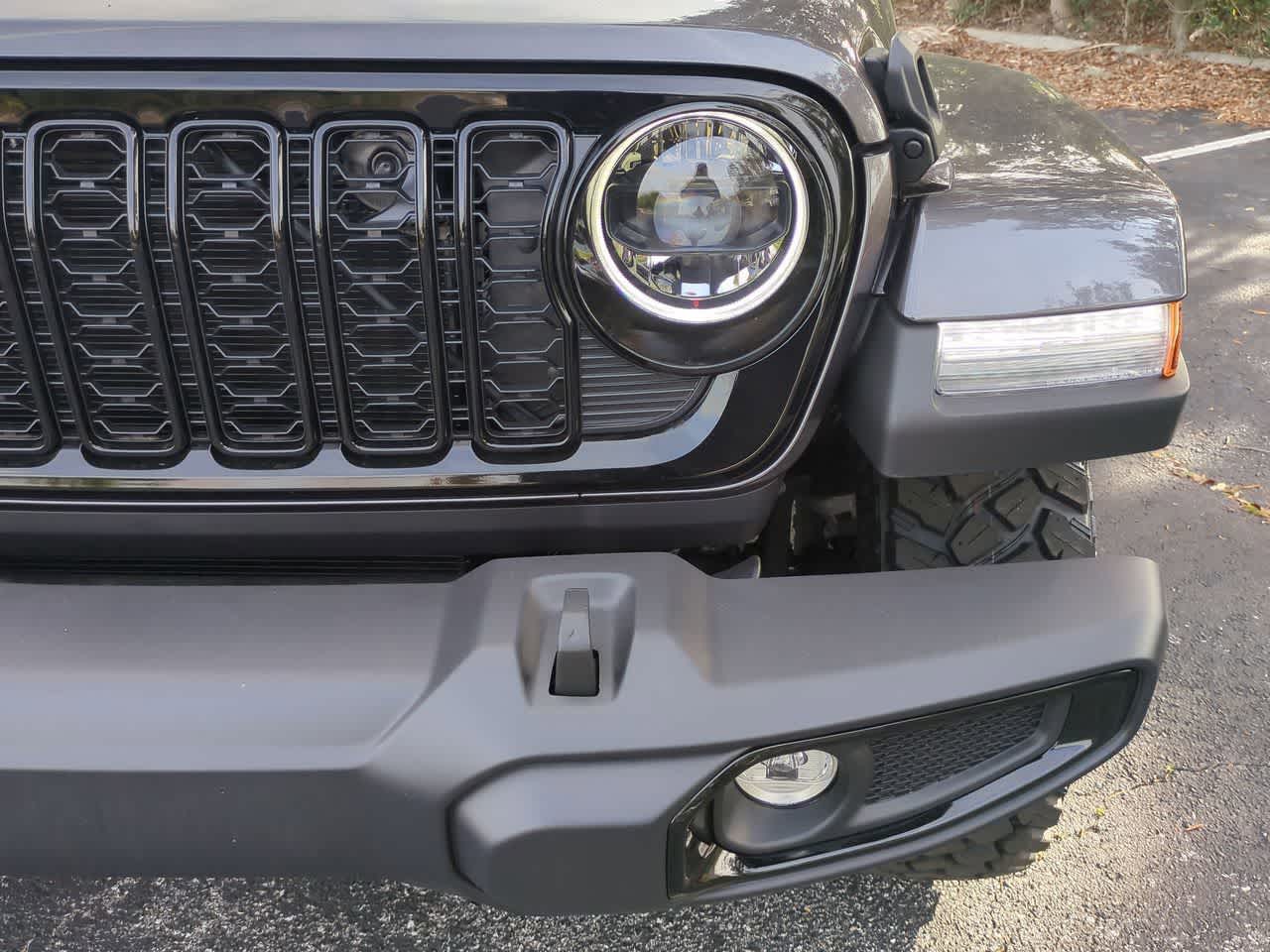 Thumbnail: 2026 Jeep Gladiator - 11