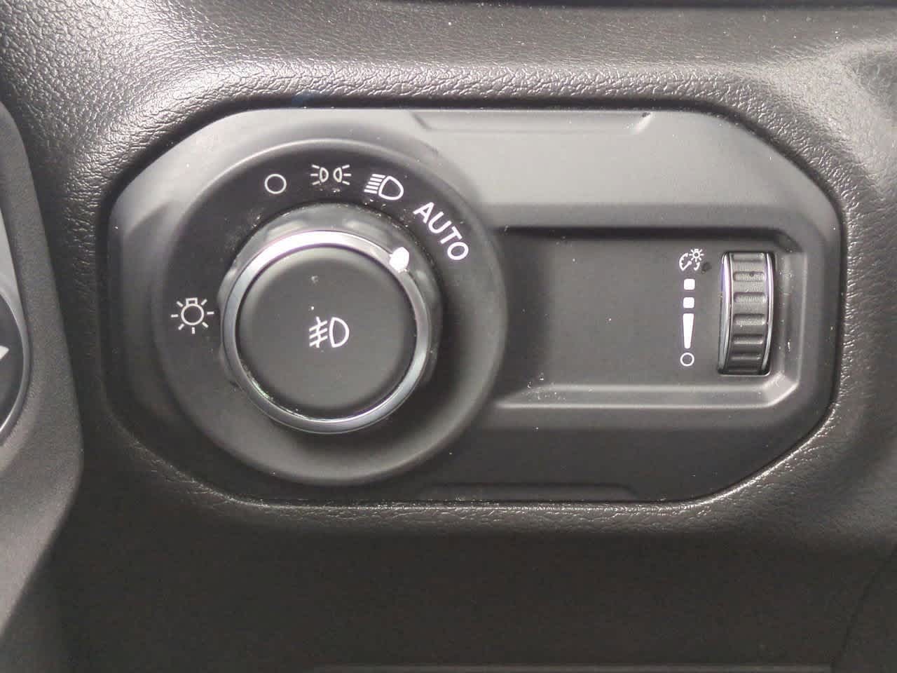 Thumbnail: 2023 Jeep Wrangler - 19