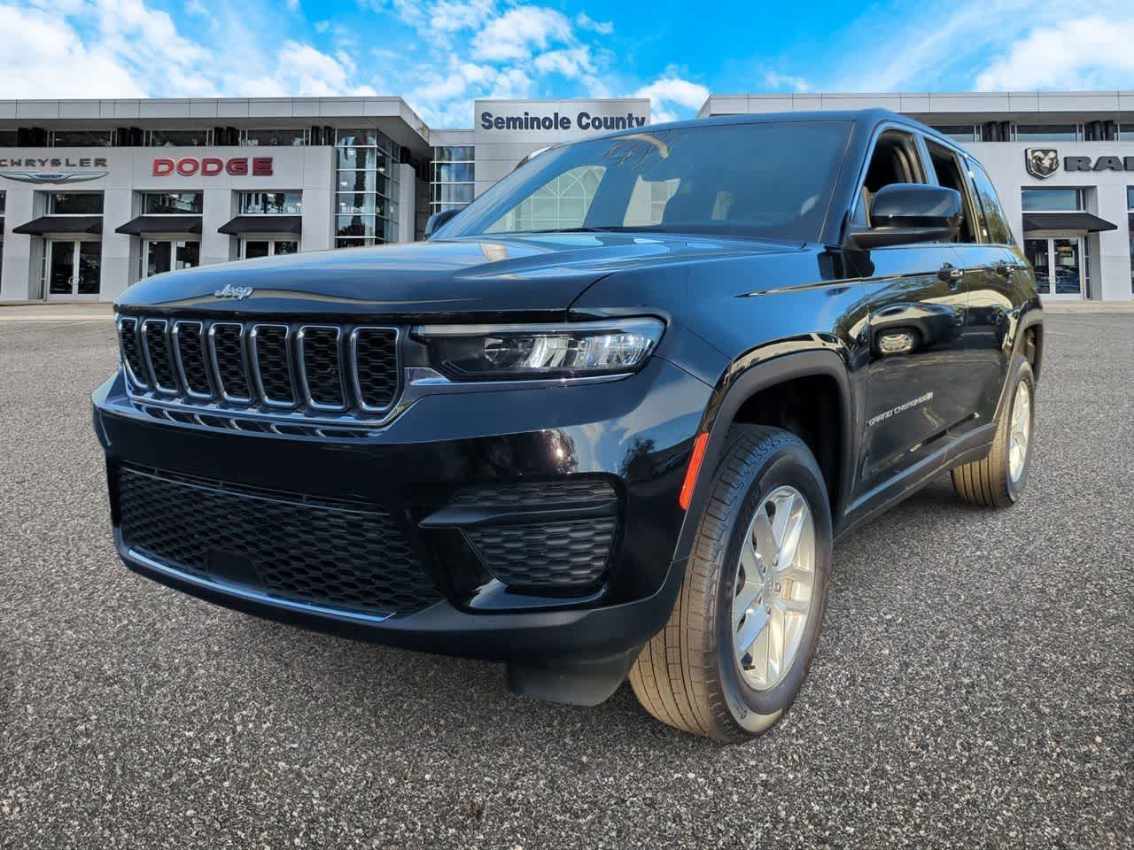 Thumbnail: 2025 Jeep Grand Cherokee - 4