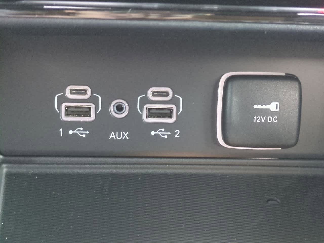 Thumbnail: 2025 Jeep Grand Cherokee - 32