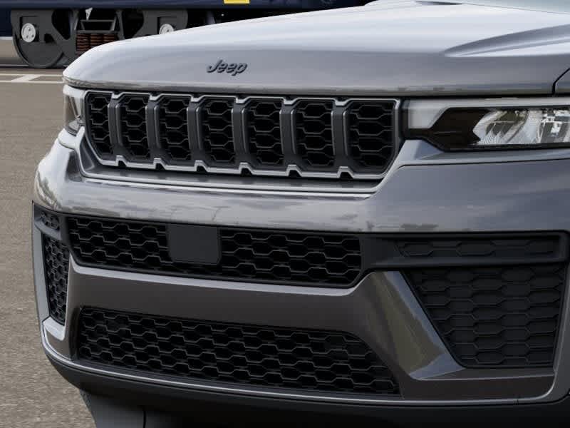 Thumbnail: 2026 Jeep Grand Cherokee - 11