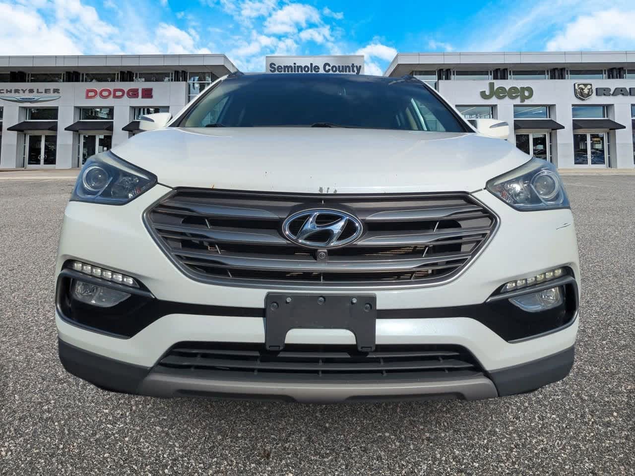 Thumbnail: 2017 Hyundai Santa Fe - 3