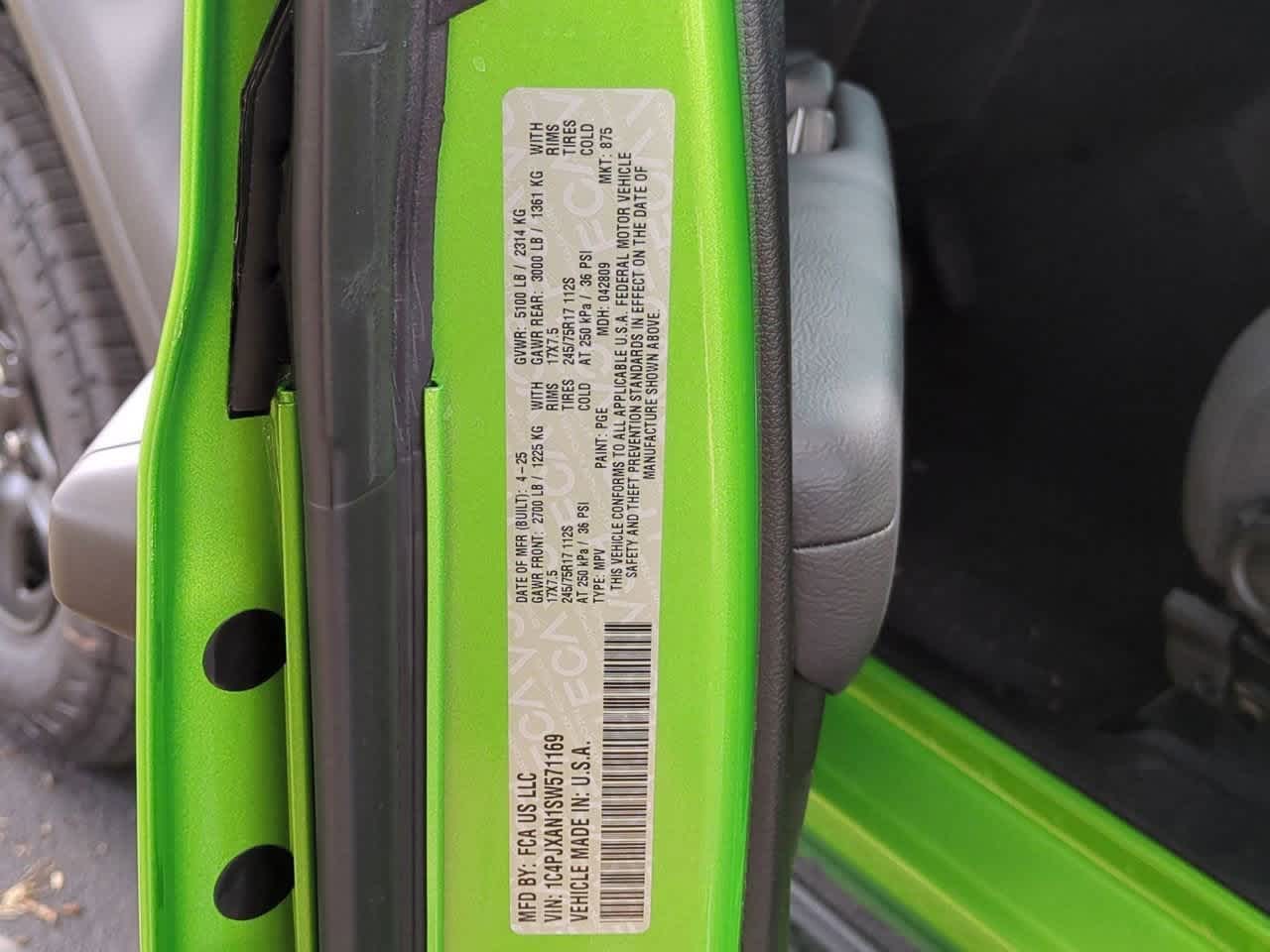 Thumbnail: 2025 Jeep Wrangler - 34