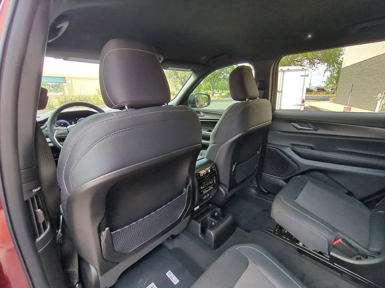 Thumbnail: 2025 Jeep Grand Cherokee L - 19