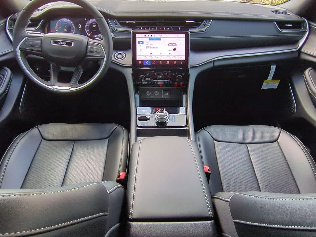 2025 Jeep Grand Cherokee L Limited Edition 16