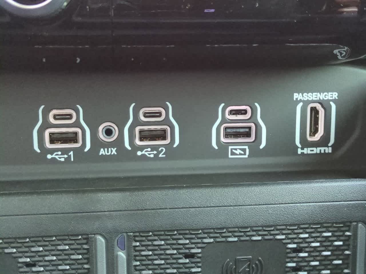 Thumbnail: 2026 RAM 1500 - 33