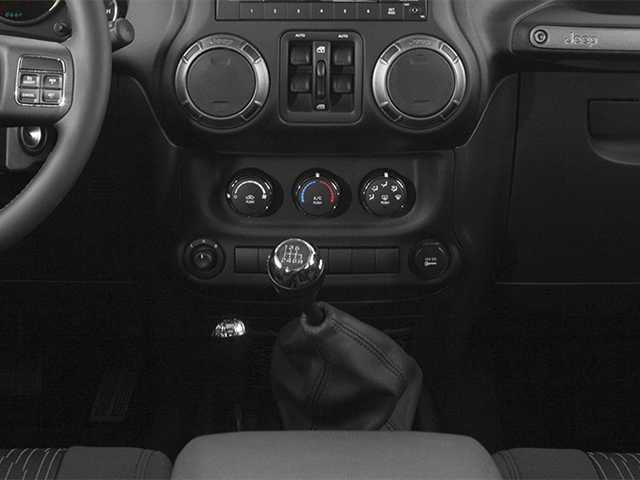 Thumbnail: 2014 Jeep Wrangler - 8