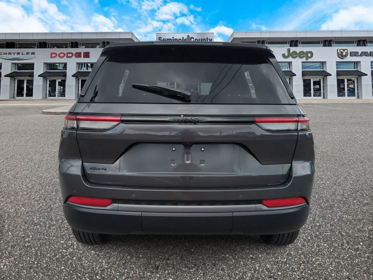 Thumbnail: 2026 Jeep Grand Cherokee - 7