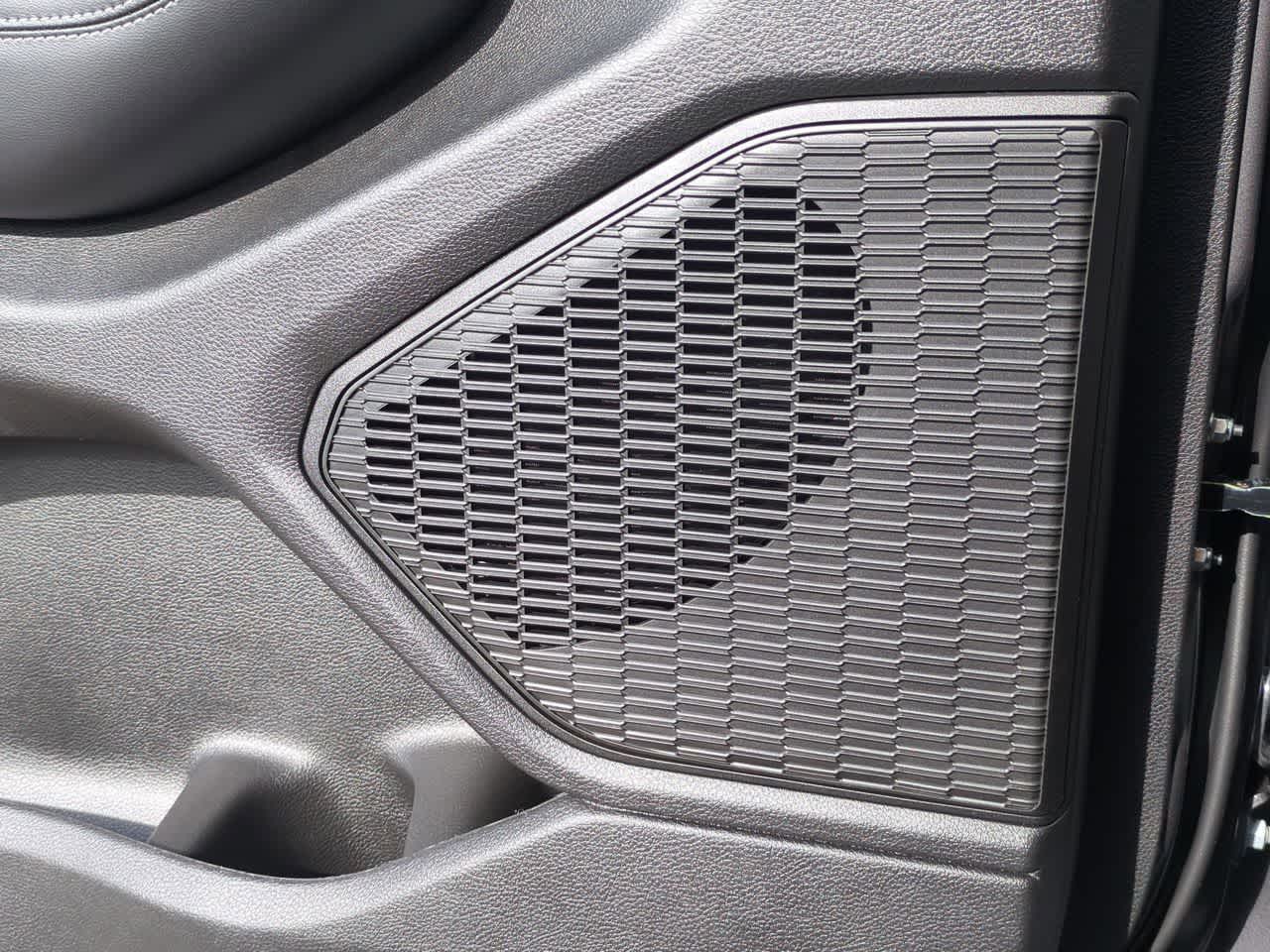 Thumbnail: 2026 Jeep Grand Cherokee - 31