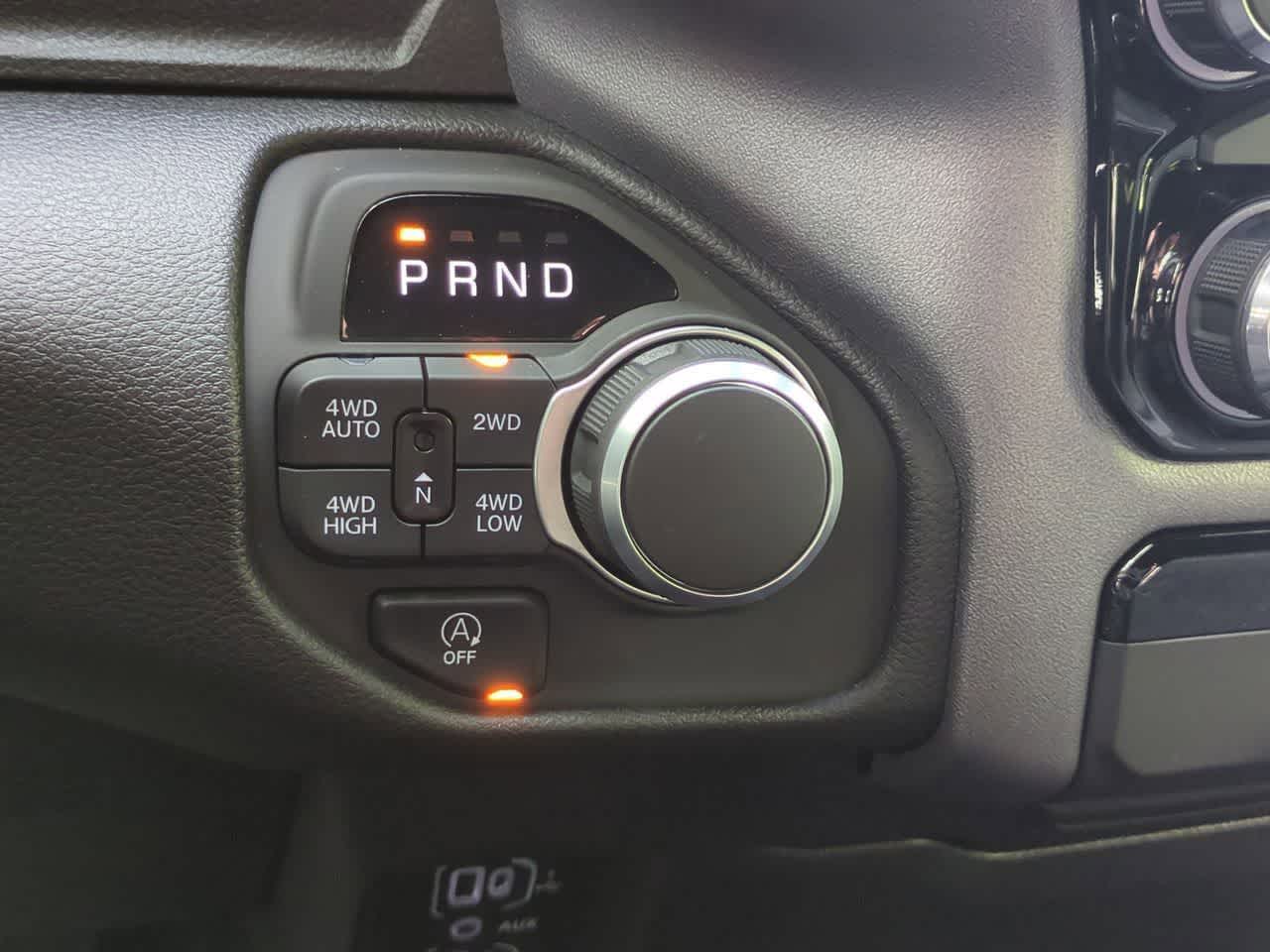 Thumbnail: 2025 RAM 1500 - 31