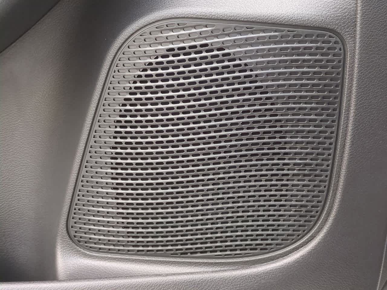 Thumbnail: 2026 Chrysler Pacifica - 32