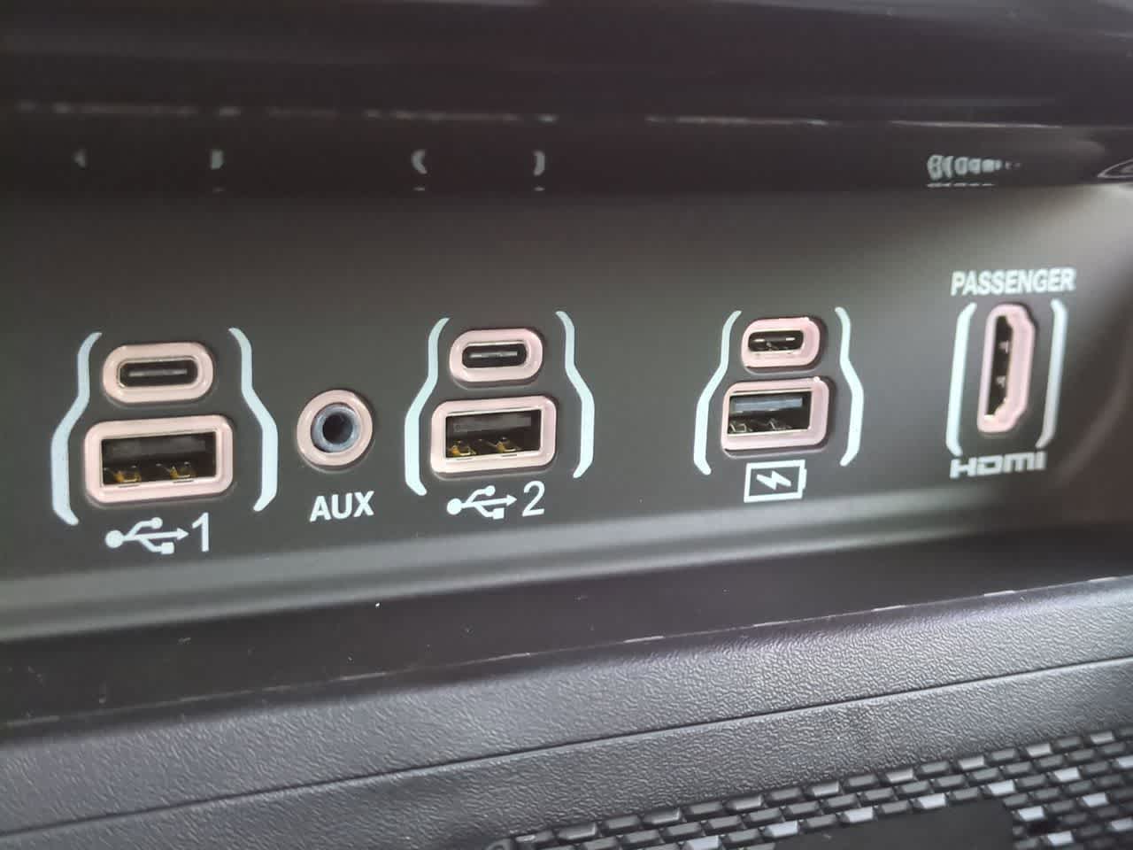 Thumbnail: 2026 RAM 1500 - 32
