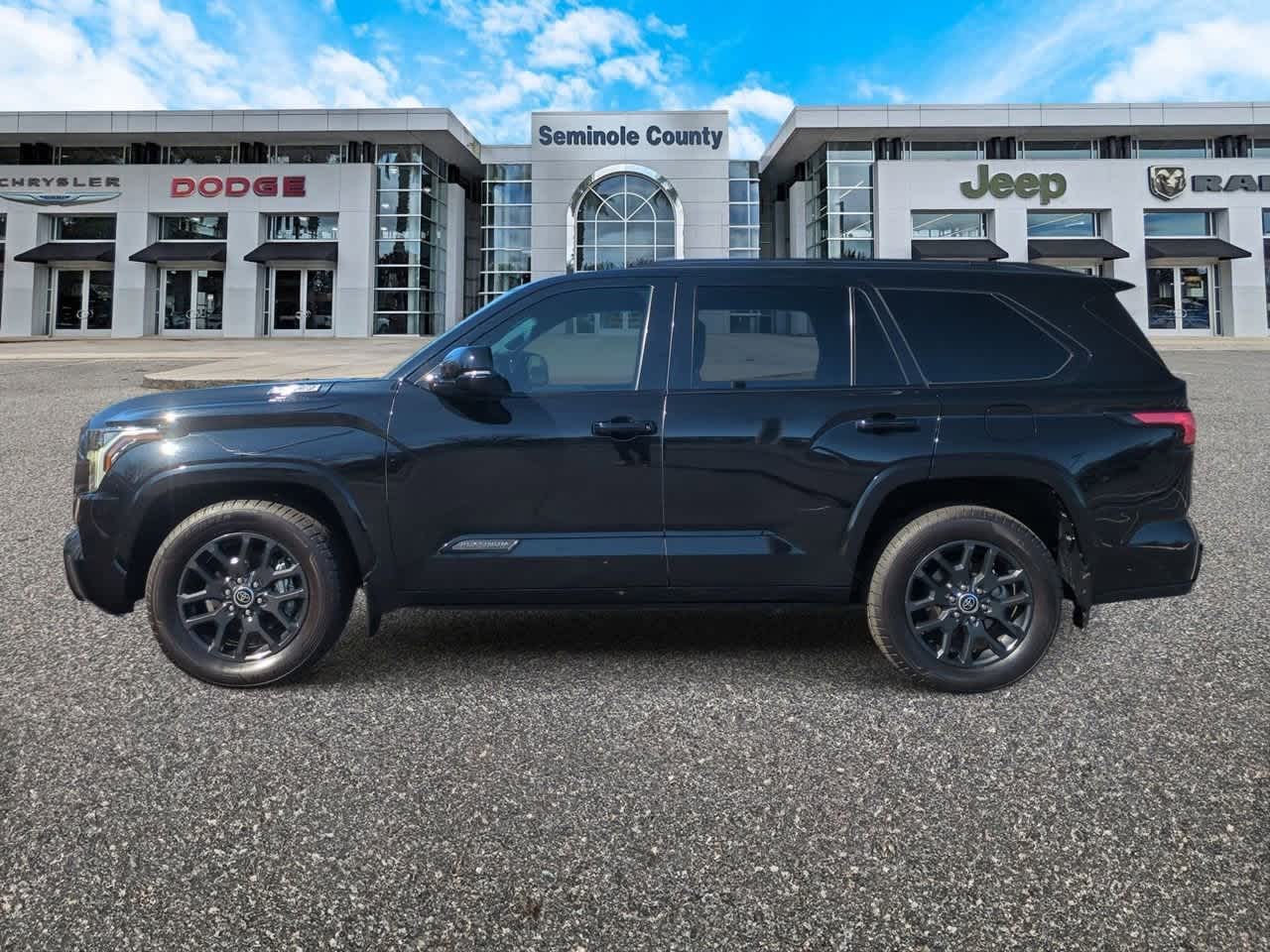 Thumbnail: 2023 Toyota Sequoia - 5