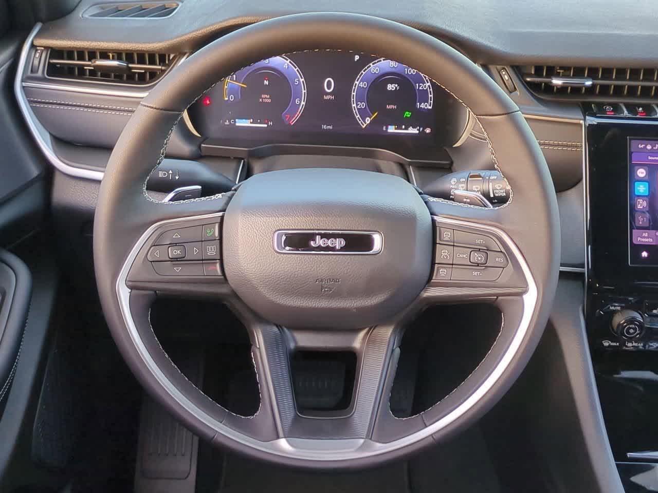 Thumbnail: 2025 Jeep Grand Cherokee L - 23