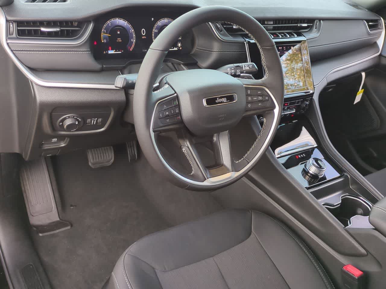 Thumbnail: 2025 Jeep Grand Cherokee - 10