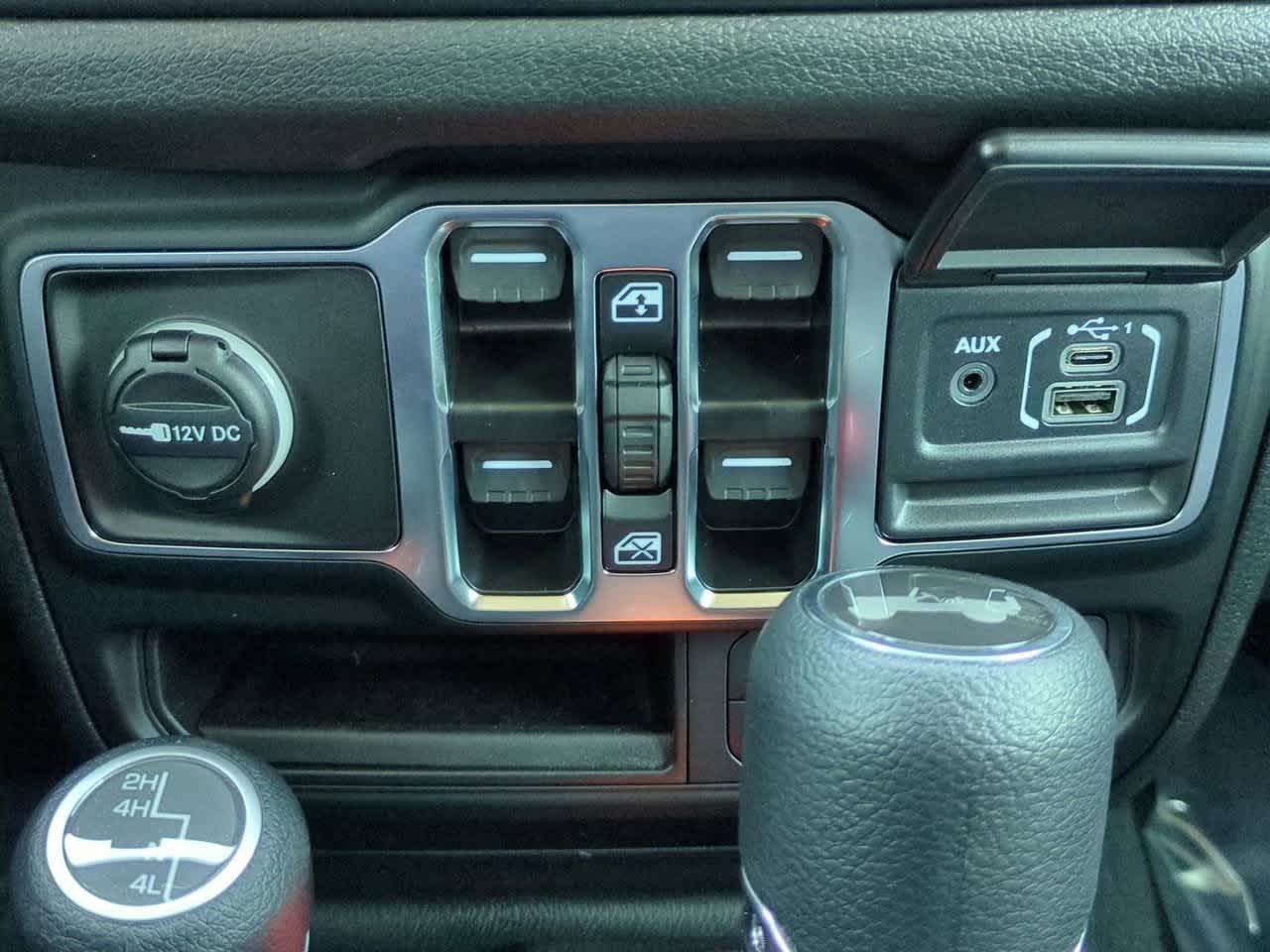 Thumbnail: 2026 Jeep Wrangler - 31