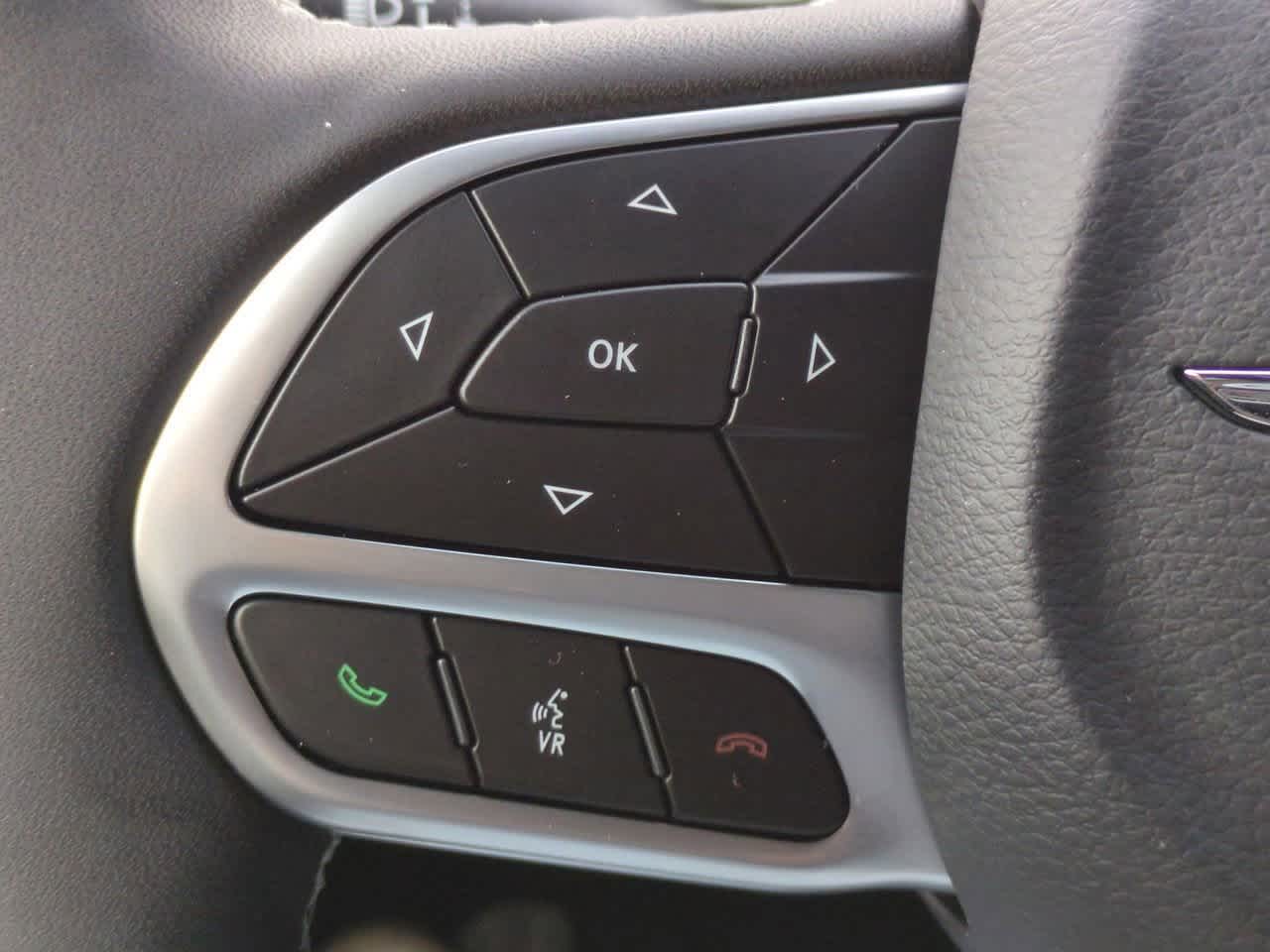 Thumbnail: 2026 Chrysler Pacifica - 25