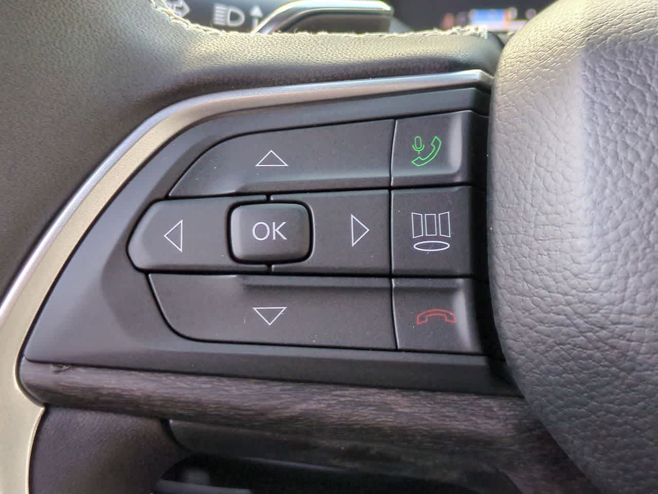 Thumbnail: 2025 Jeep Grand Cherokee L - 24