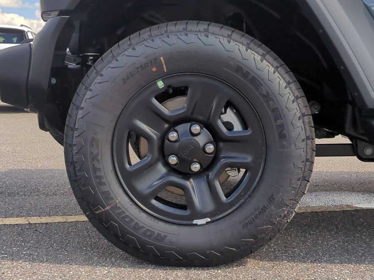 Thumbnail: 2025 Jeep Wrangler - 14