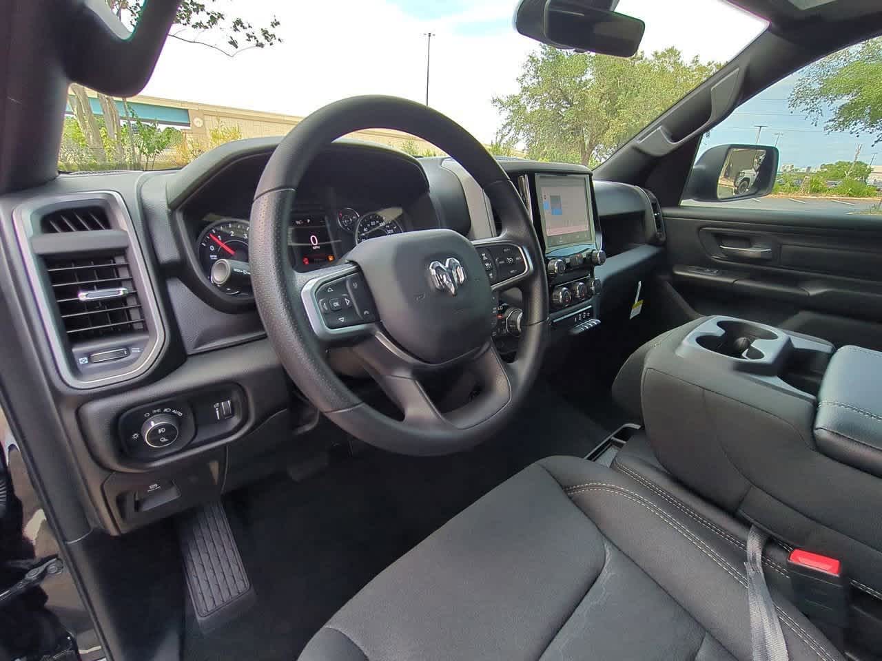 Thumbnail: 2025 RAM 1500 - 10