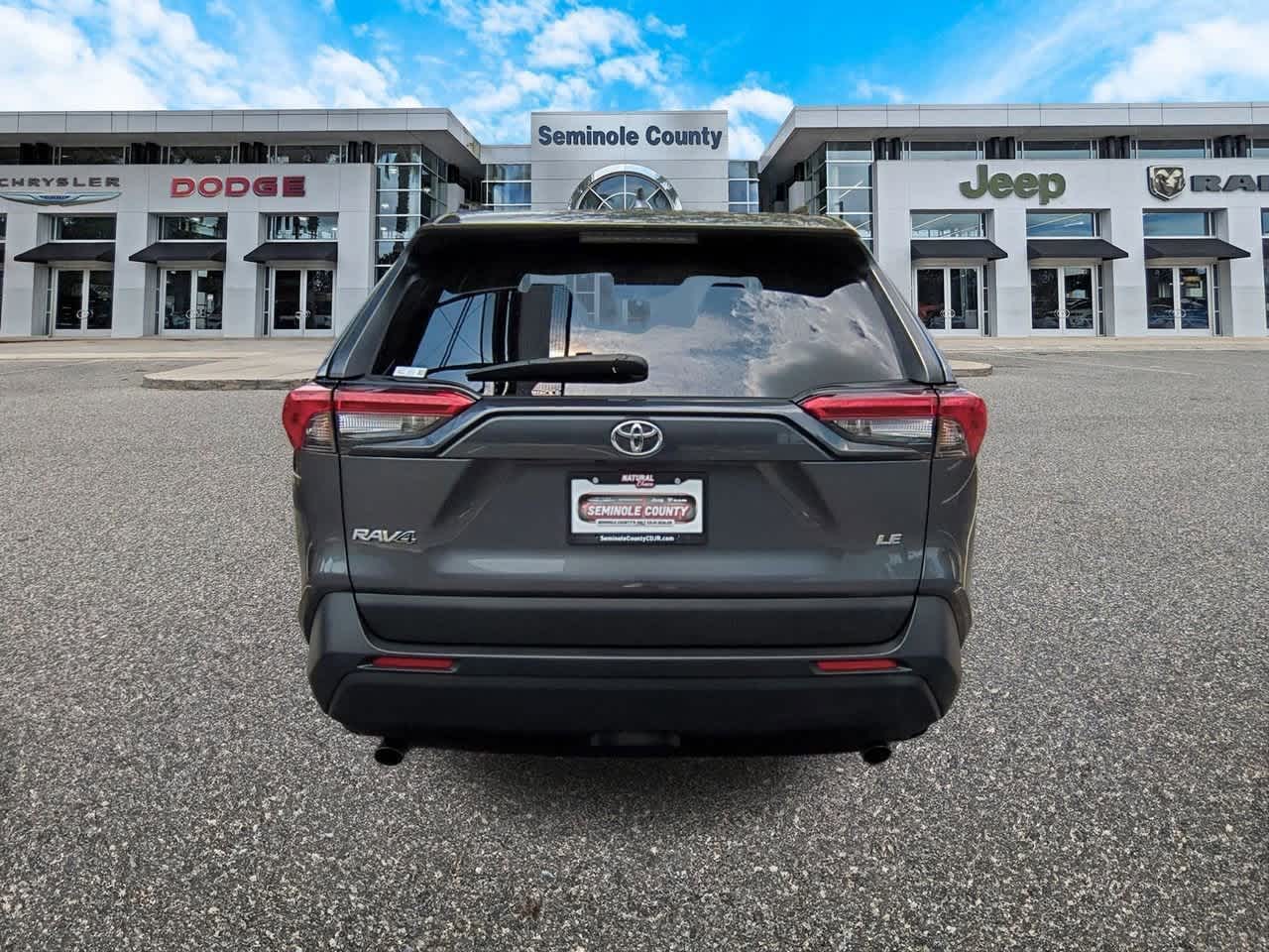Thumbnail: 2021 Toyota RAV4 - 7