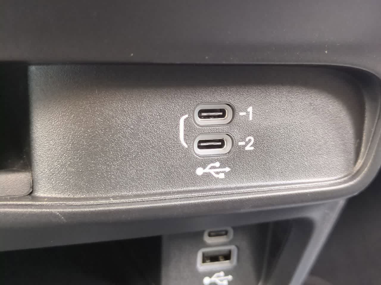 Thumbnail: 2026 Chrysler Pacifica - 33