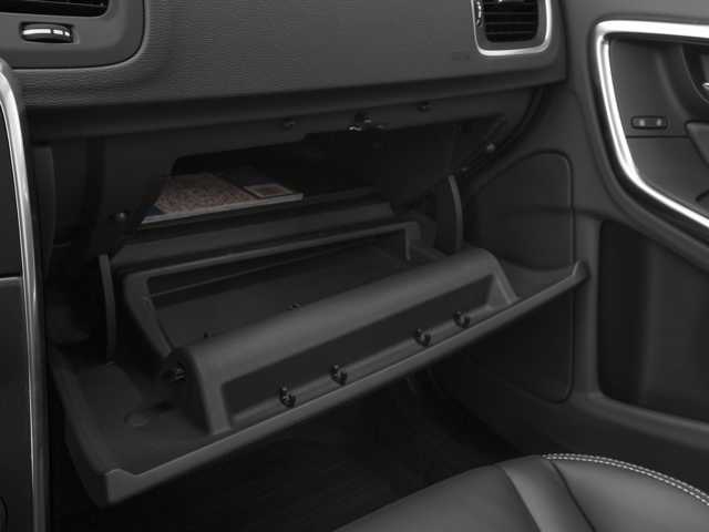 Thumbnail: 2015 Volvo S60 - 16