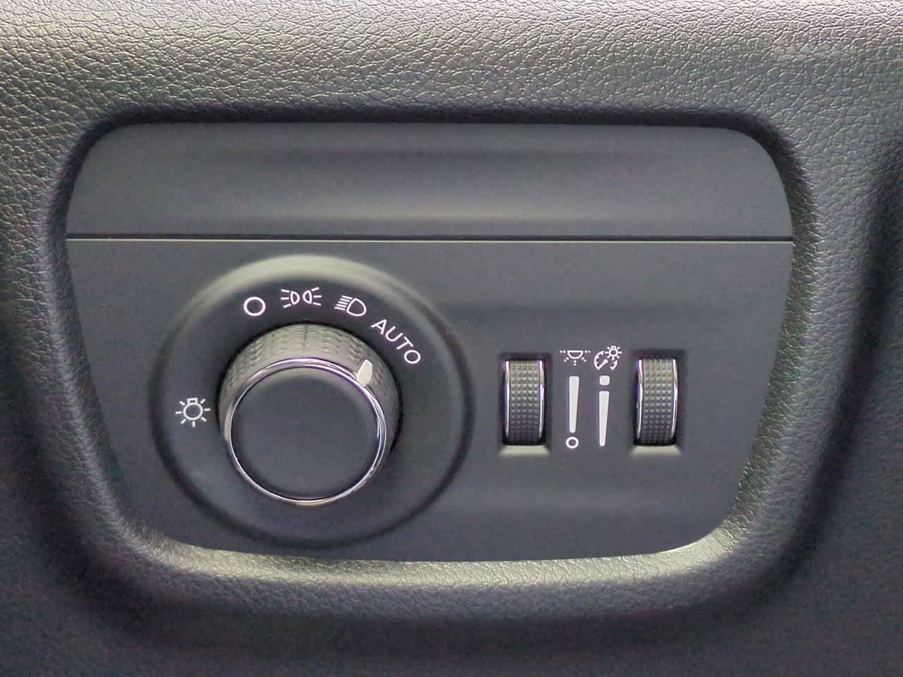 Thumbnail: 2025 Jeep Grand Cherokee - 18