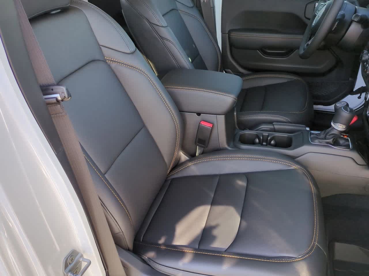 Thumbnail: 2025 Jeep Gladiator - 22