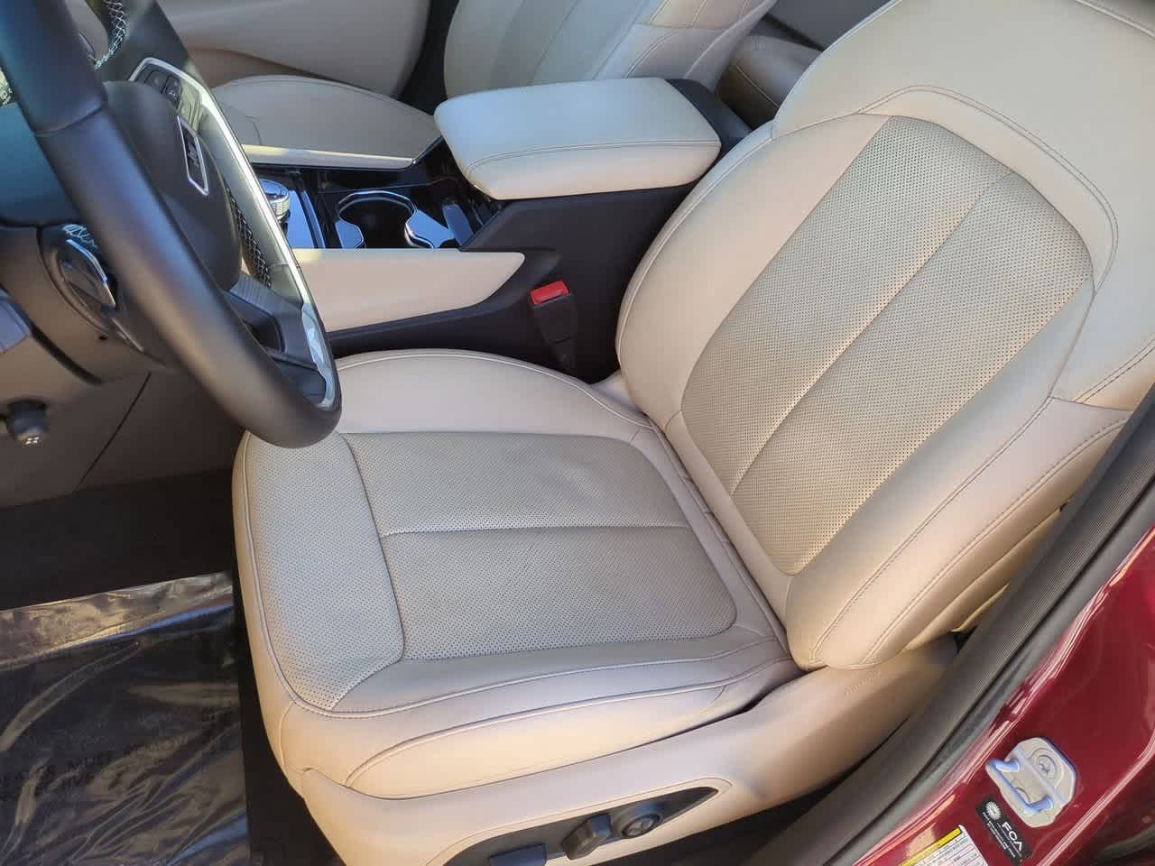 Thumbnail: 2022 Jeep Grand Cherokee L - 17