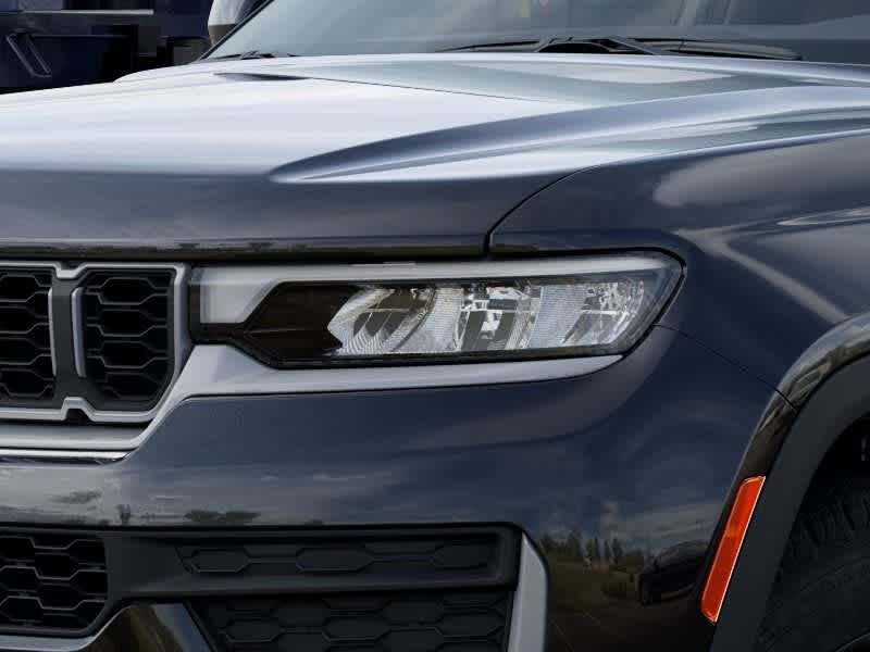 Thumbnail: 2026 Jeep Grand Cherokee - 10