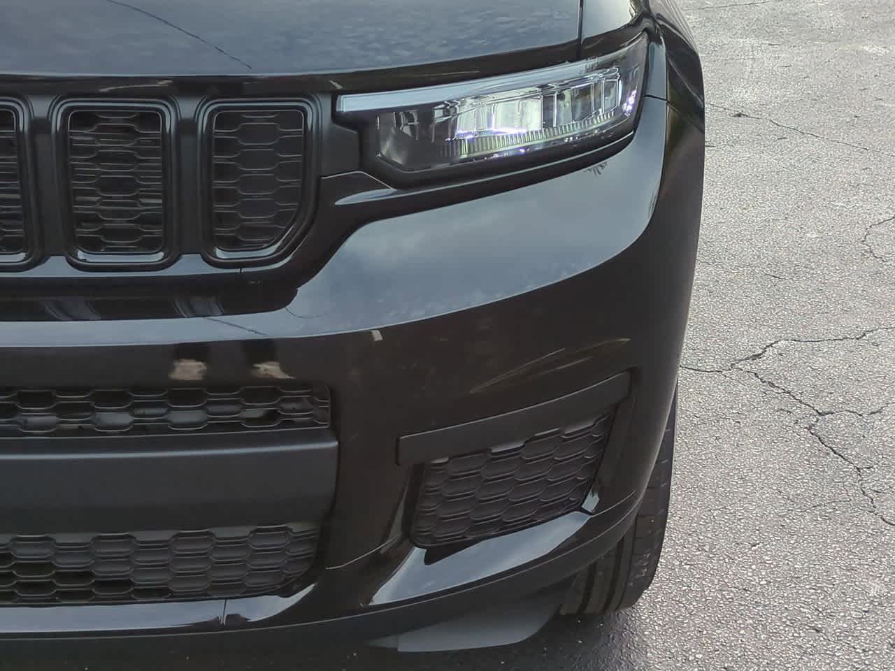 Thumbnail: 2025 Jeep Grand Cherokee L - 11