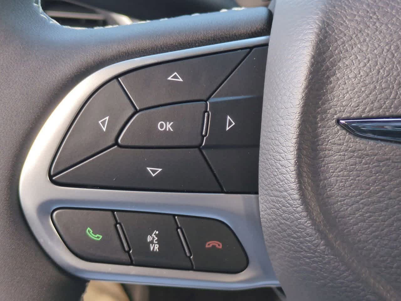 Thumbnail: 2026 Chrysler Pacifica - 25