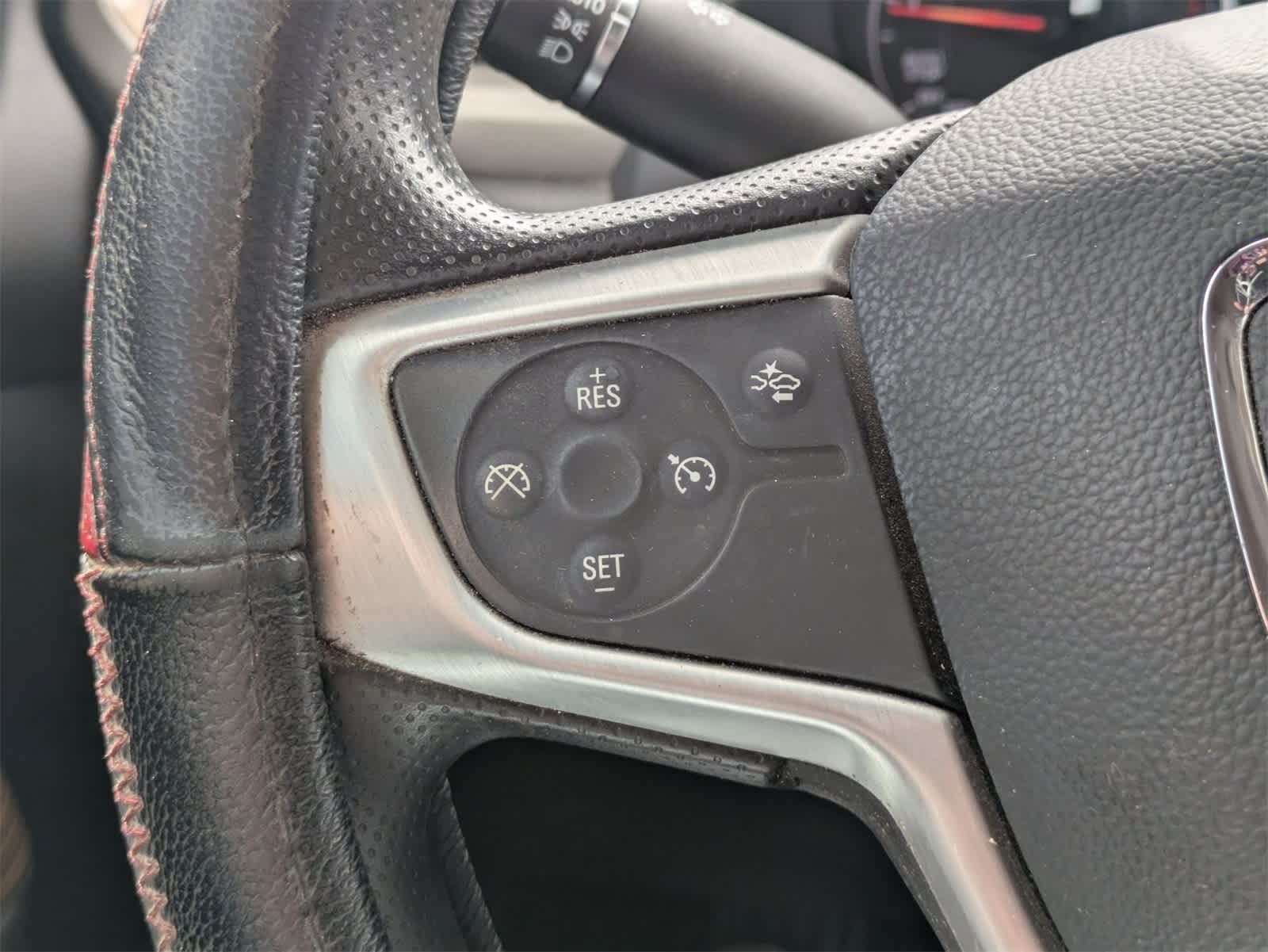 Thumbnail: 2023 GMC Acadia - 8