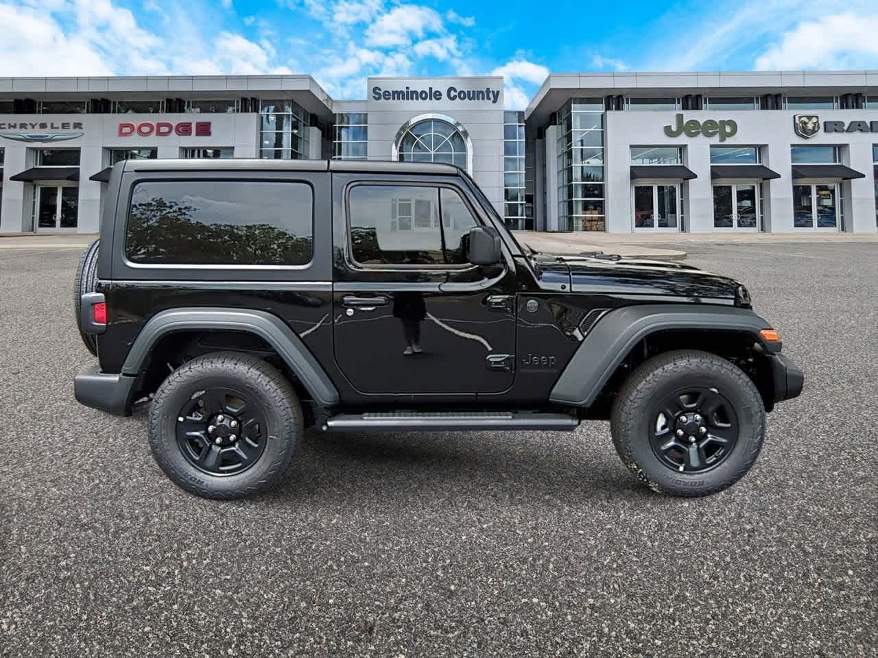 Thumbnail: 2025 Jeep Wrangler - 9