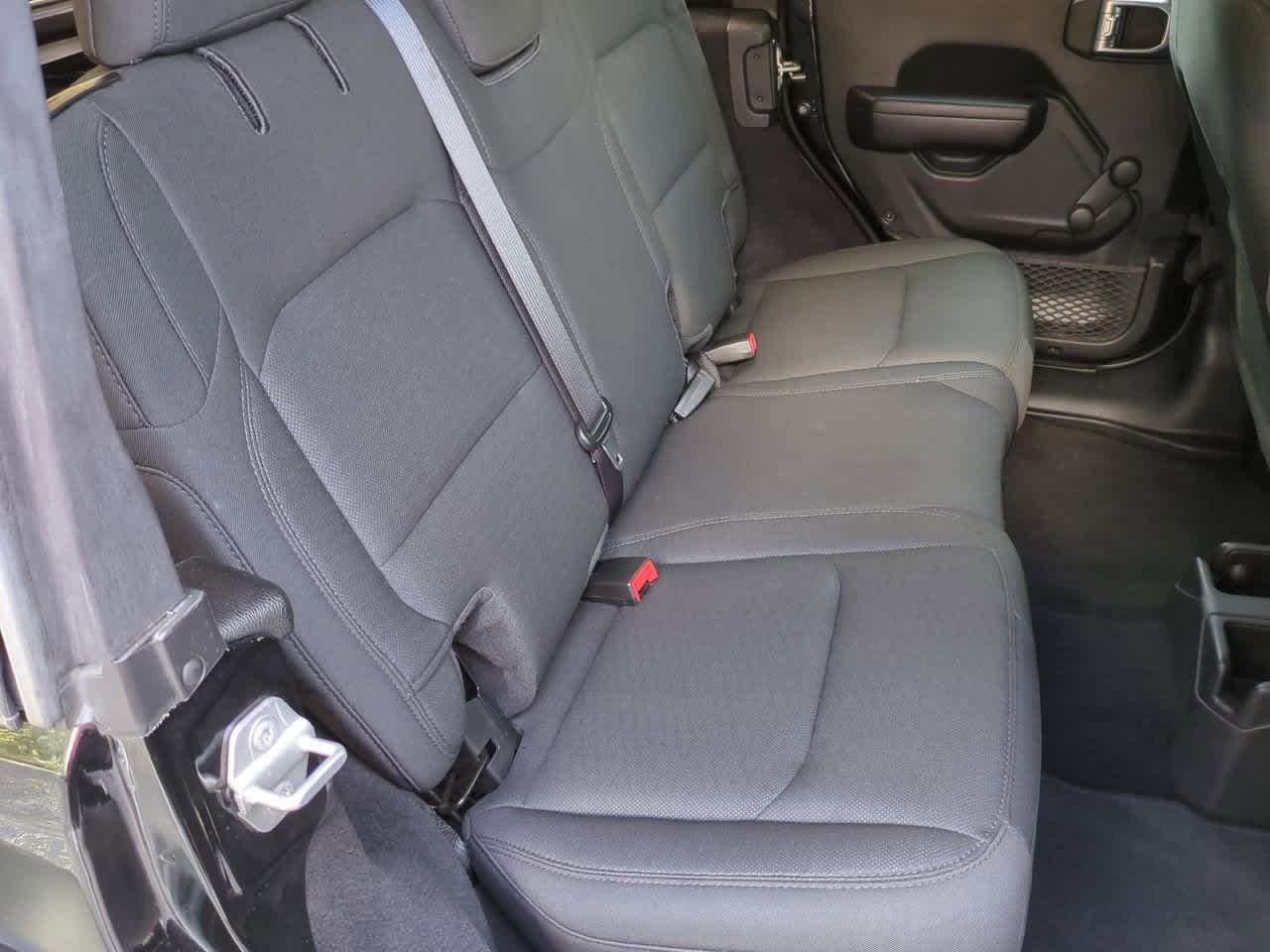 Thumbnail: 2021 Jeep Wrangler - 21