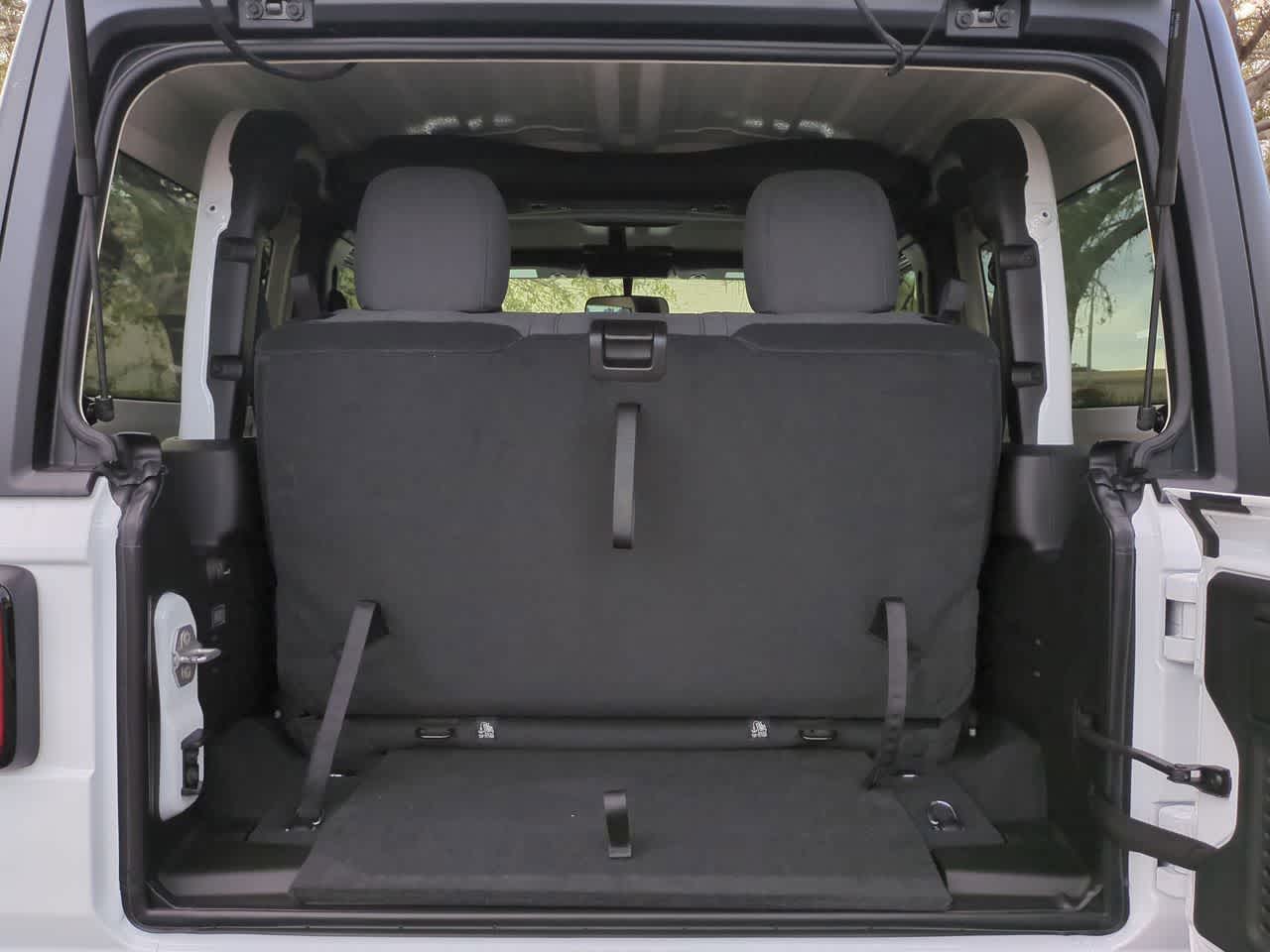 Thumbnail: 2026 Jeep Wrangler - 32