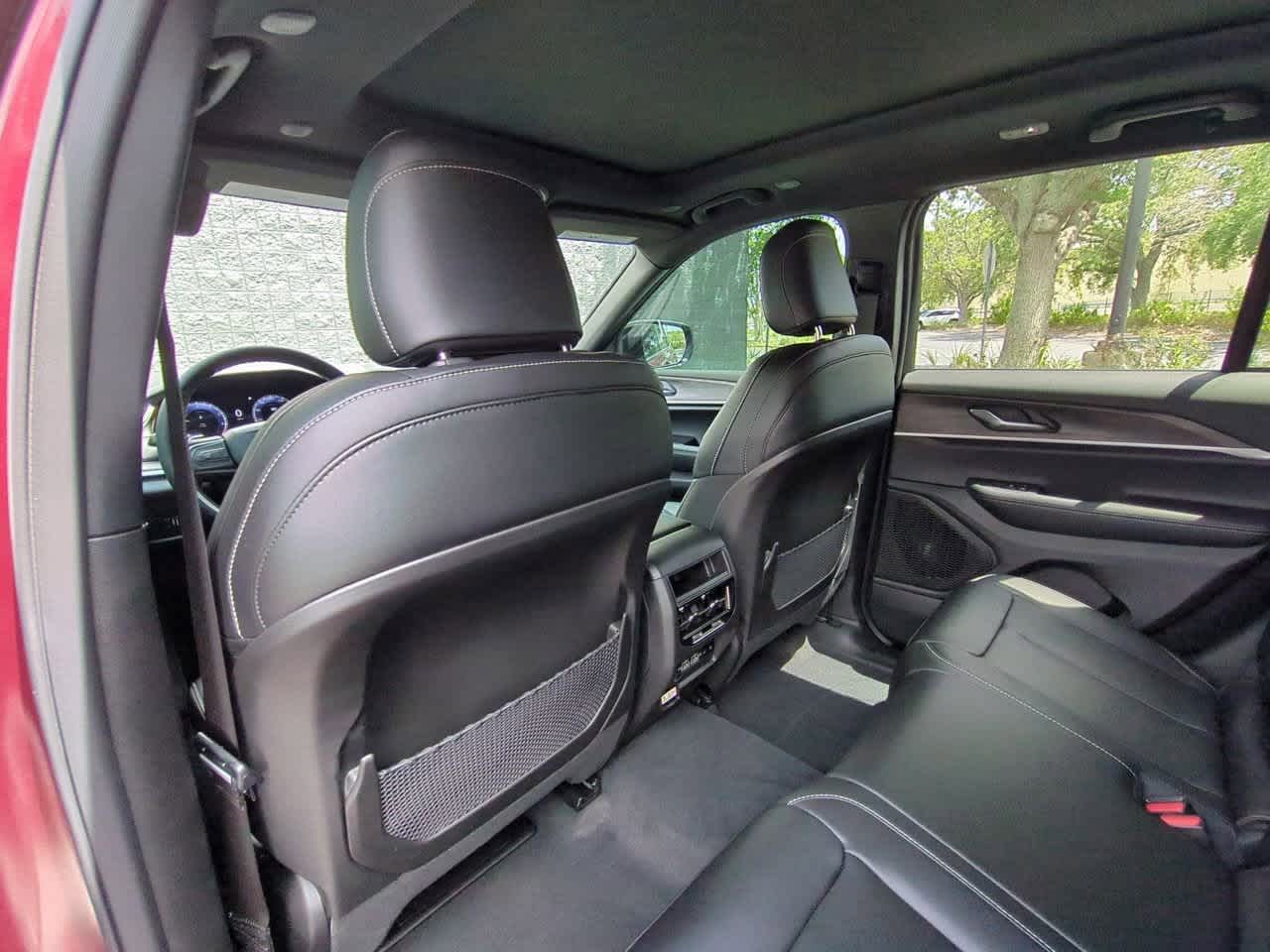 Thumbnail: 2025 Jeep Grand Cherokee - 19