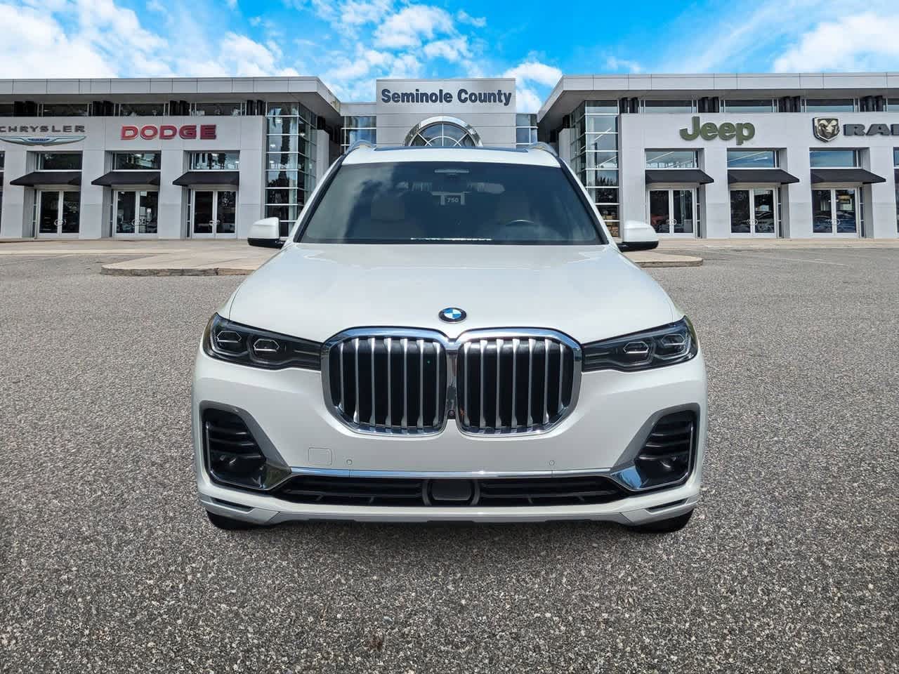 2022 BMW X7 xDrive40i 3