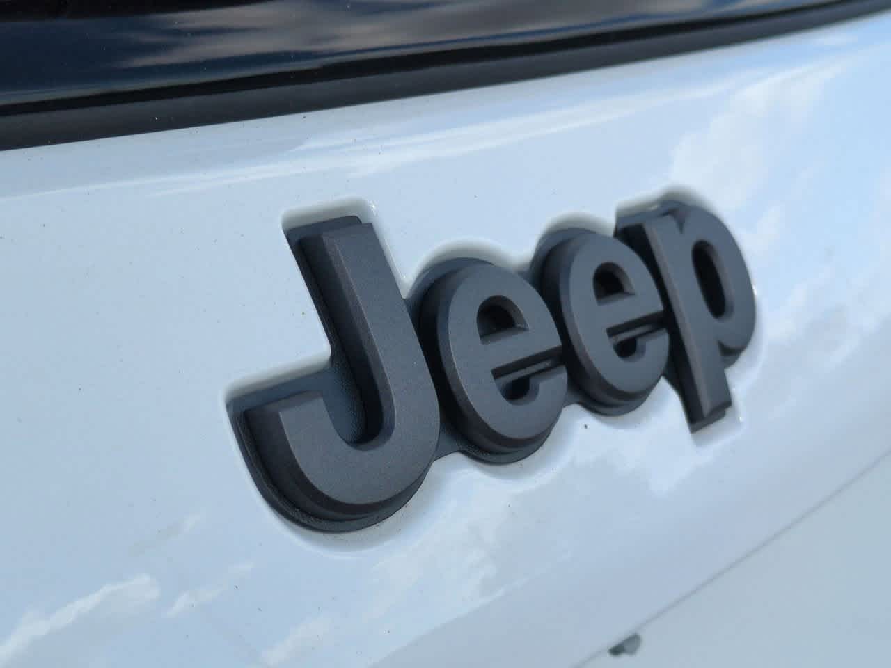 2025 Jeep Compass Latitude 11
