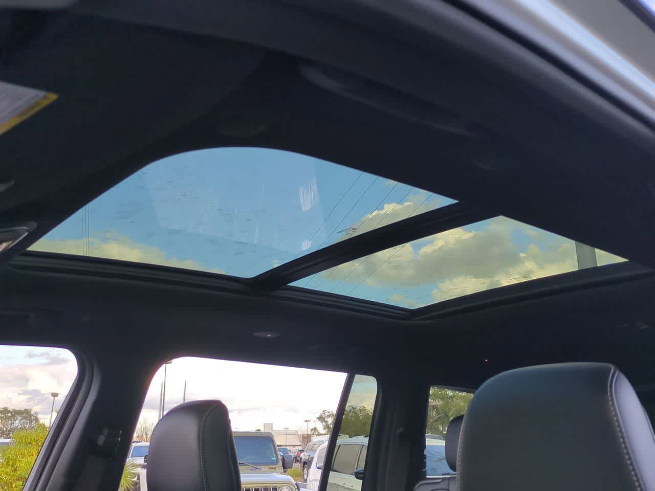 Thumbnail: 2025 Jeep Grand Cherokee L - 19