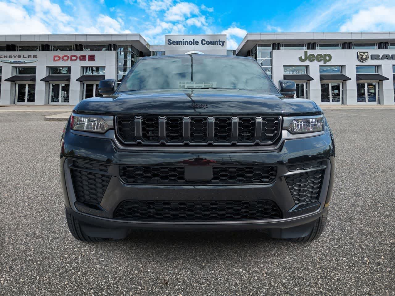 Thumbnail: 2026 Jeep Grand Cherokee - 3